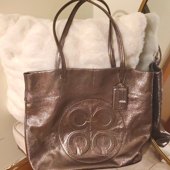 Authentic COACH Metallic Tote Bag - Picture 1 of 15